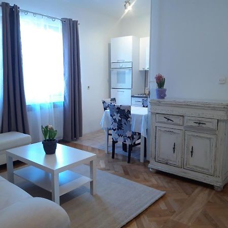 Apartman Zuki Загреб Екстер'єр фото